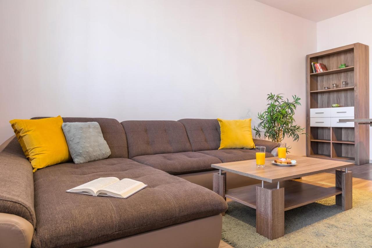 Lovely Apartment With City View Bucureşti Eksteriør bilde