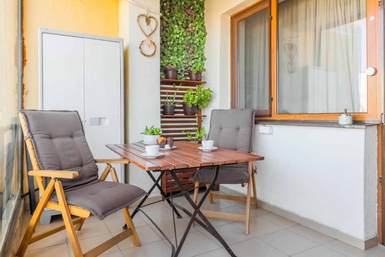 Lovely Apartment With City View Bucureşti Eksteriør bilde